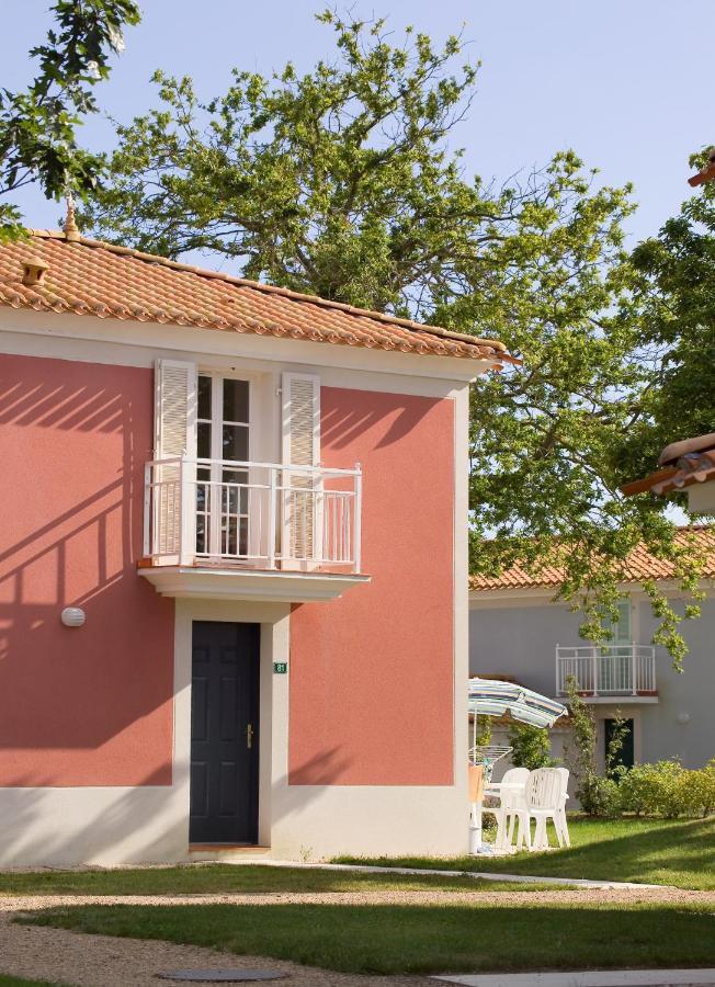 Madame Vacances Les Maisons De Fontenelles L'Aiguillon-sur-Vie Exterior photo